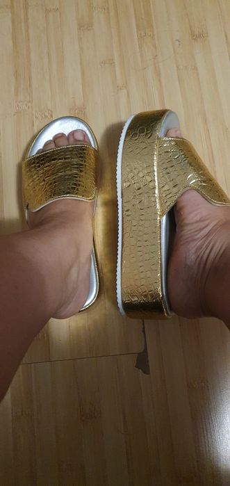 Papuci de ocazie,auriu