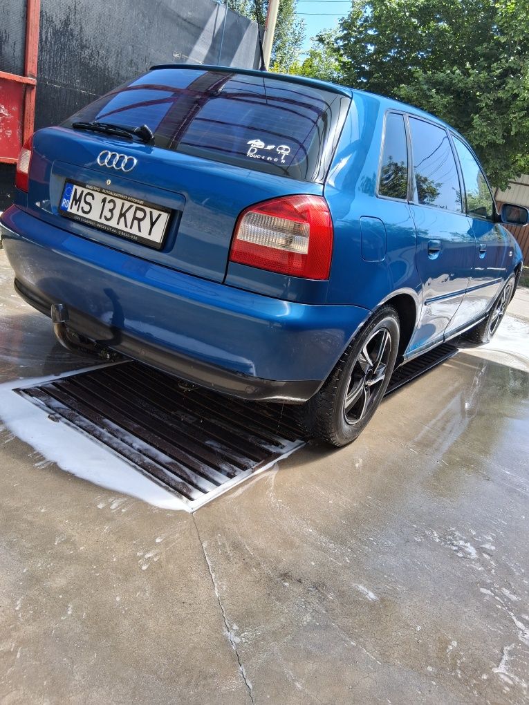 Audi A3 1.6 Benzin!