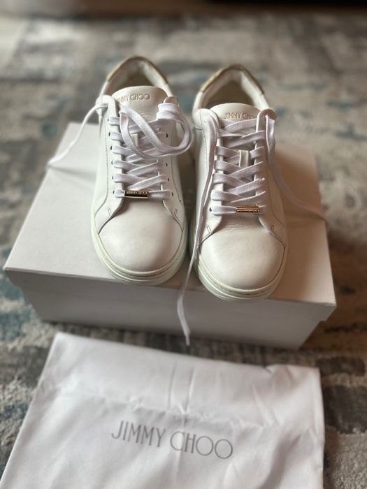 adidasi jimmy choo aproape noi