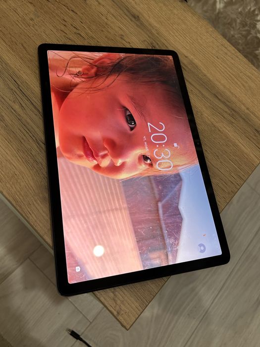 Lenovo M11 4/128гб планшет