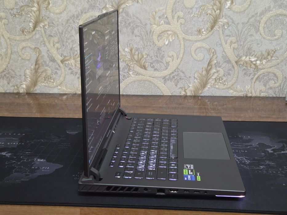 Игровой ноутбук Asus ROG Strix G16 (i7-13650HX, RTX4050)