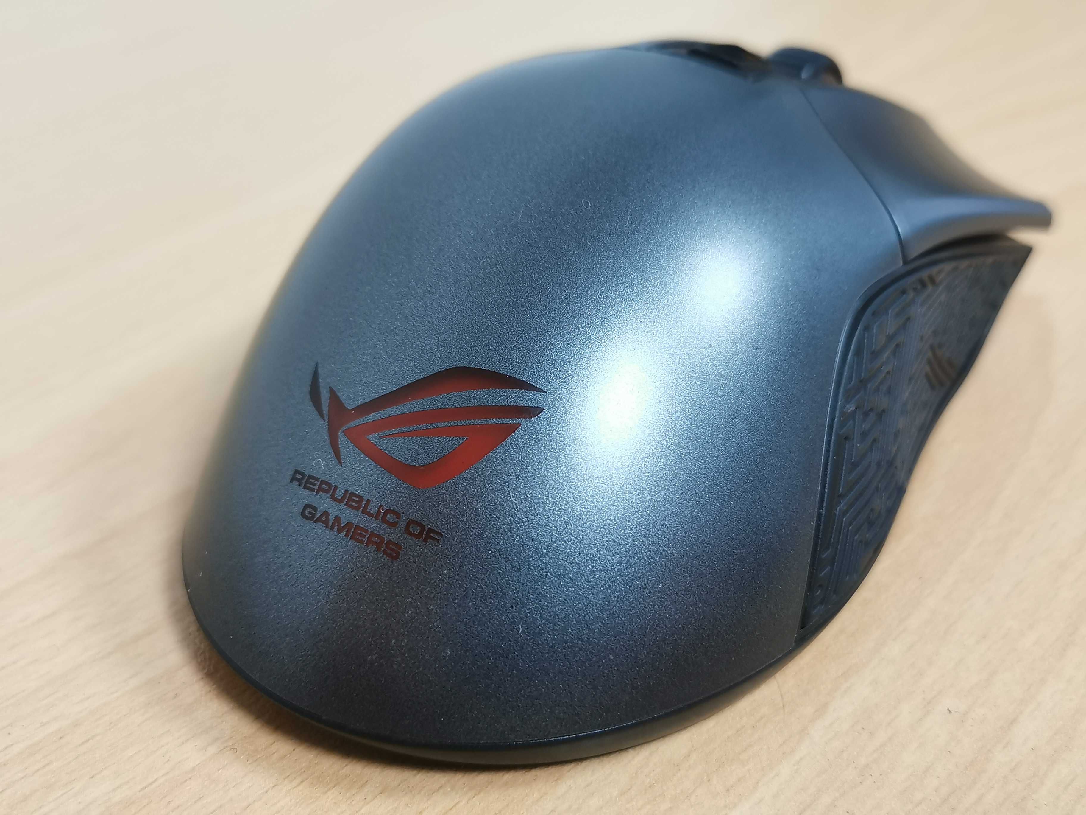 Asus ROG Gladius геймърска оптична мишка