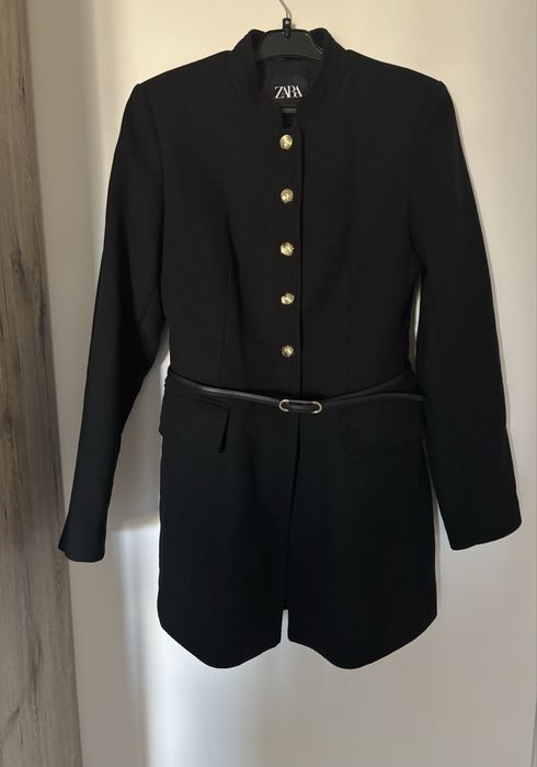 Palton Zara - cambrat - negru - 50% lana - marimea S - elegant