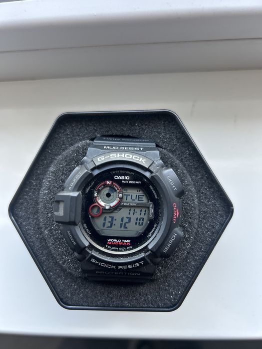 Продам часы Casio G-shock G-9300-1 er
