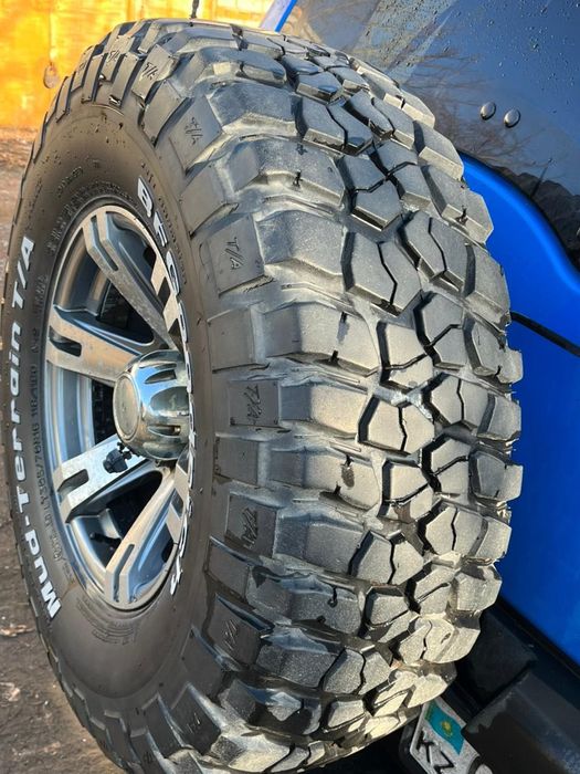 Продам комплект б/у шин и дисков — 5 штук