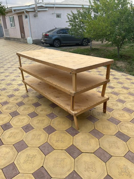 Жер стол,Стулья и чехол б/у хорошем состояние