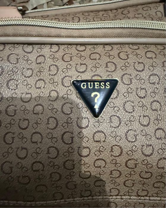 Geanta Guess Cu maner si troler