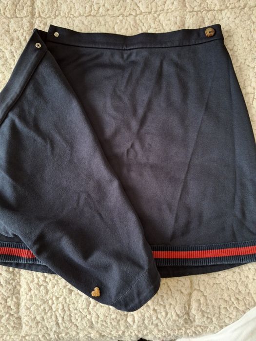 Ученическа униформа Gucci, burberry