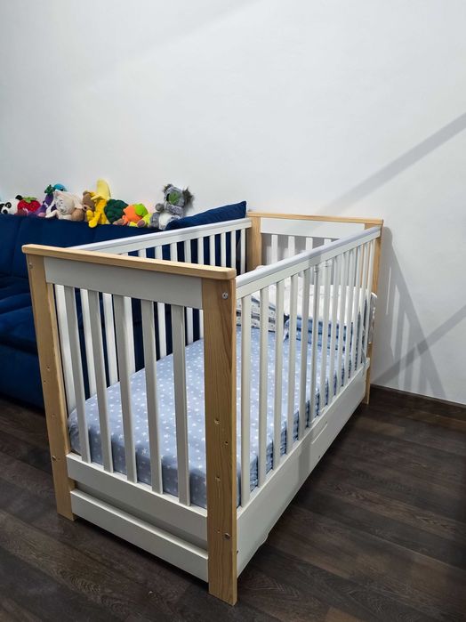 Patut Lemn Cu Sertar Klups Iwo Alb Natur cu saltea - impecabil