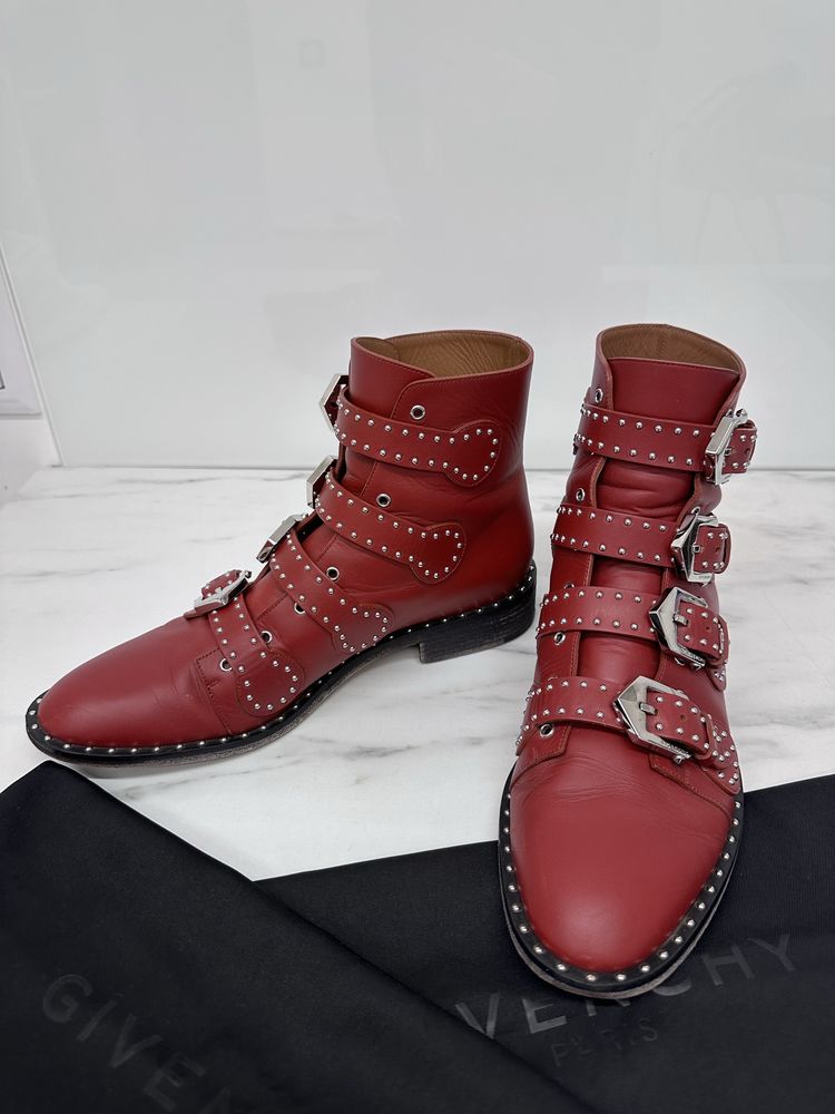 Оригинални дамски боти Givenchy