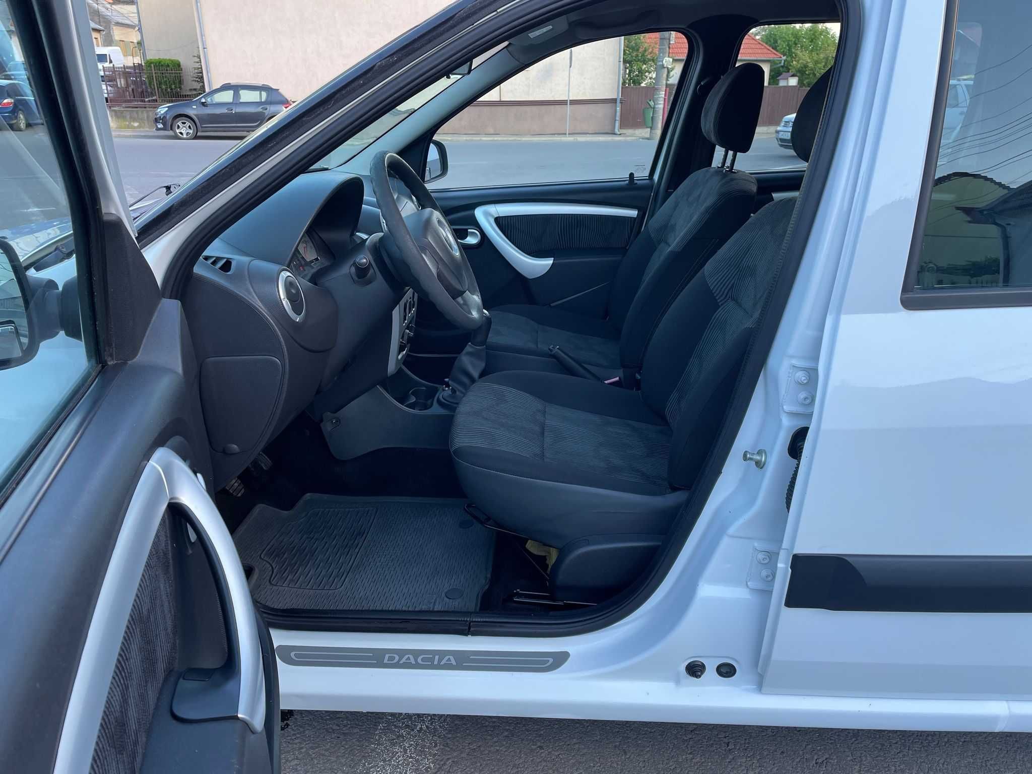Dacia Logan MCV Laureat, 1,6 benzina