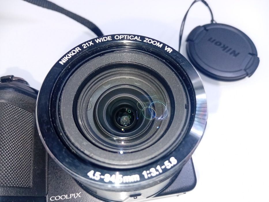 Aparat foto Nikon profesional