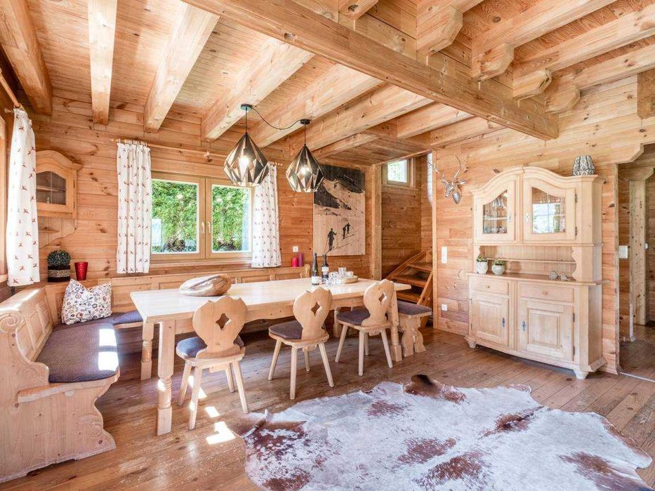 Cabana de inchiriat / Disponibila de Craciun si Revelion