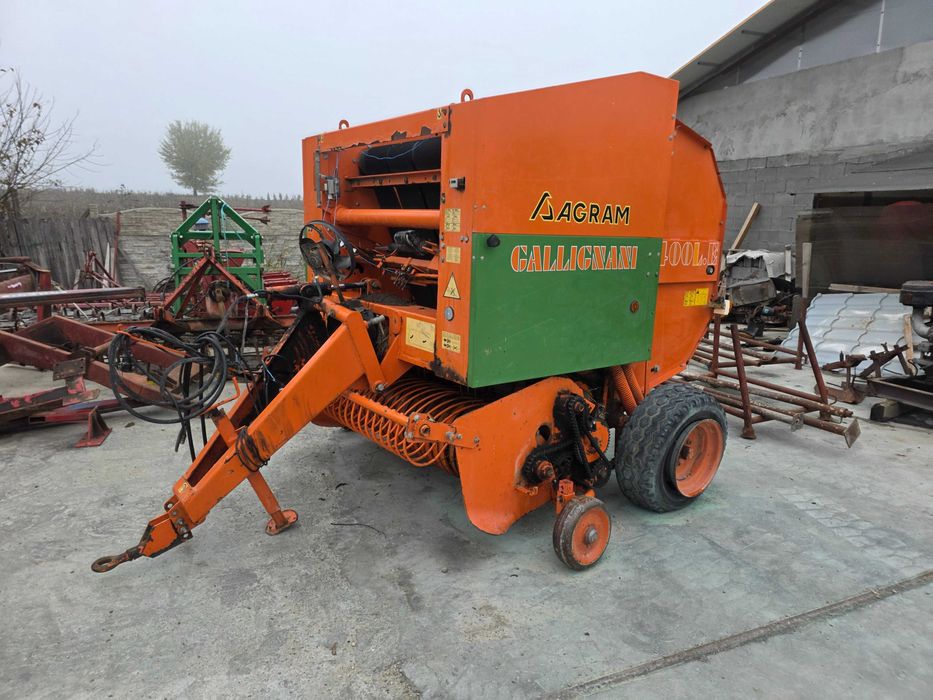 Presă  rotundă  de balotat Gallignani 6400LE