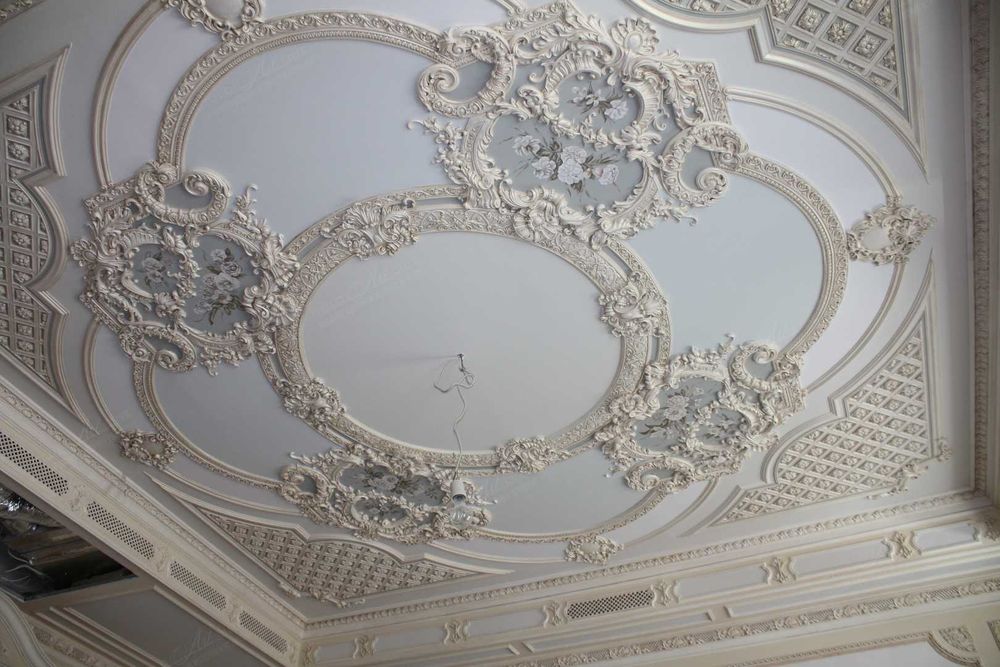 Лепнина, лепка из гипса