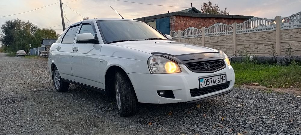 Приора 2 люкс+ 2015г.в