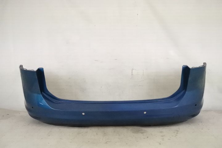 Оригинална задна броня със сензори и престилка във добро състояние Фол