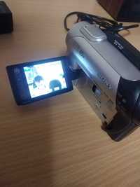 Vând camera Sony
