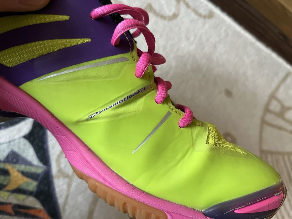 Mizuno - обувки за волейбол