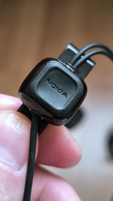 Nokia E6 (pentru colectionari)