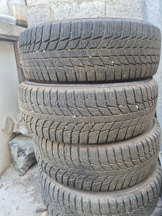 Продам зимние шины TRIANGEL 205/65/15