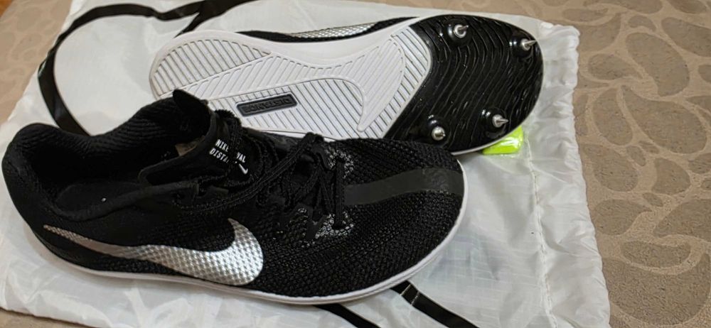 нови шпайкове Nike Rival Distance
