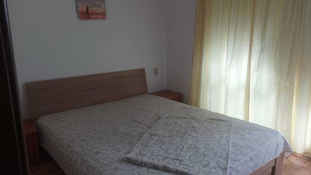Дава се под наем Тристаен апартамент в Бургас, Сарафово - 70 кв.м за 500 € - Снимка #3