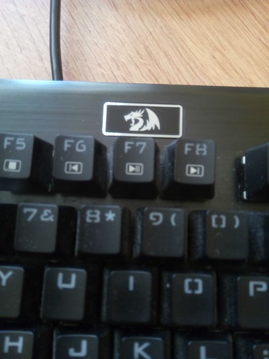 Tastatura gaming mecanica Redragon Visnu K561 RGB