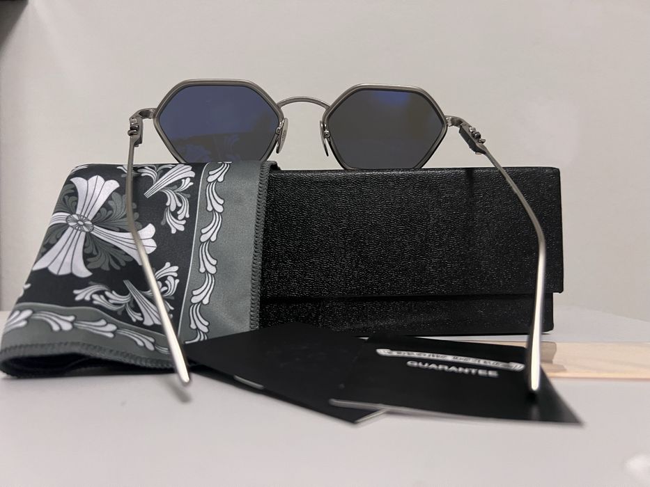 Chrome hearts очила