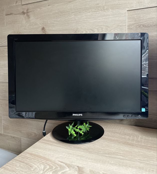Монитор Philips 21.5 инча 60Hz в отлично състояние