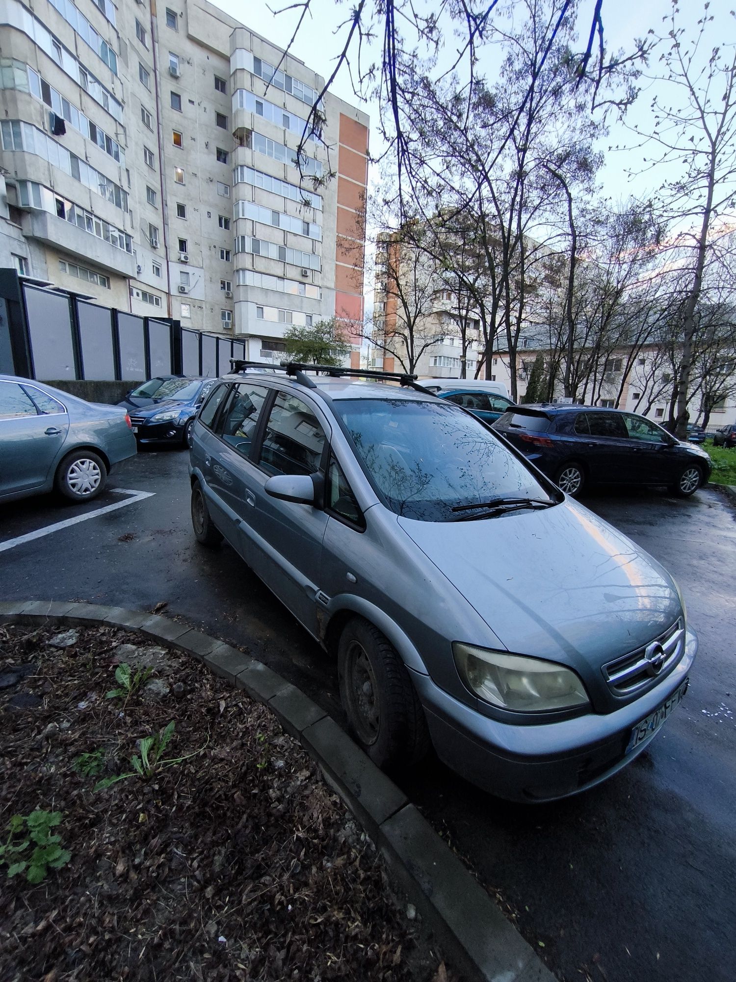 Opel Zafira - masina de santier