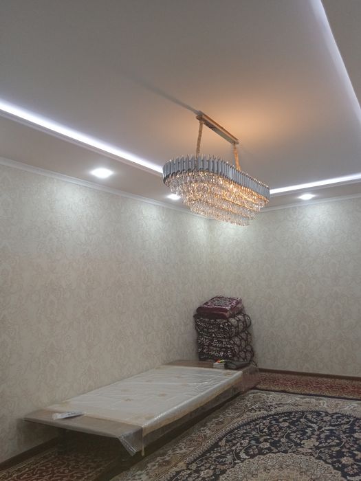 Срочно уй сотилади хонадон жудаям файизли 3 5 сотихли 6 хонали