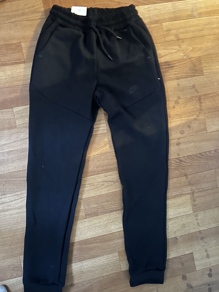 Nike tech fleece