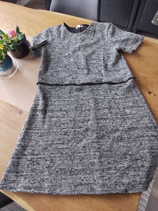 Дамска рокля H and M размер Л