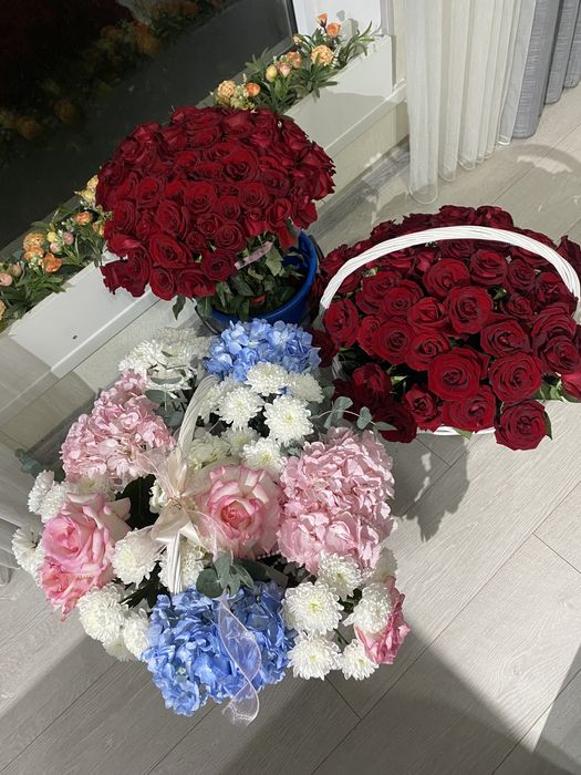 Букет цветов в корзине