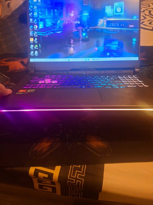 Vând Leptop Asus Rog Strix G17 G713PV