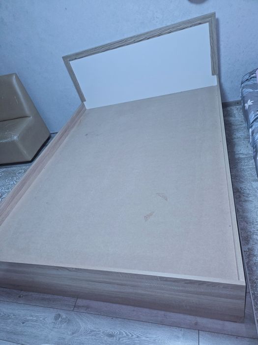 Продам двух спальни крават