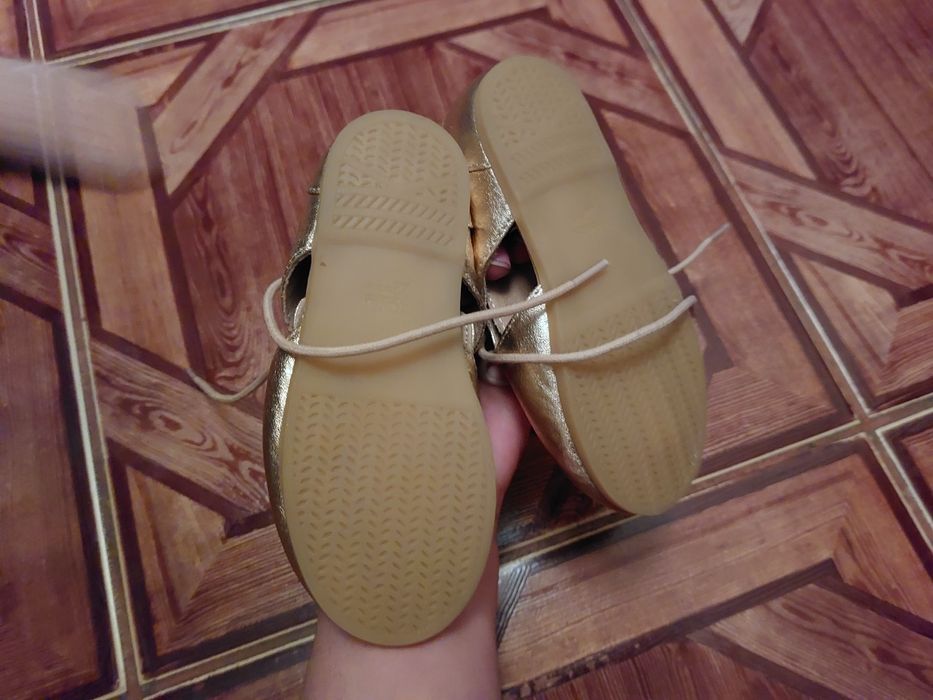 Ghete cizme iarna Adidas marime 23 beat the winter si Pantofi zara mar