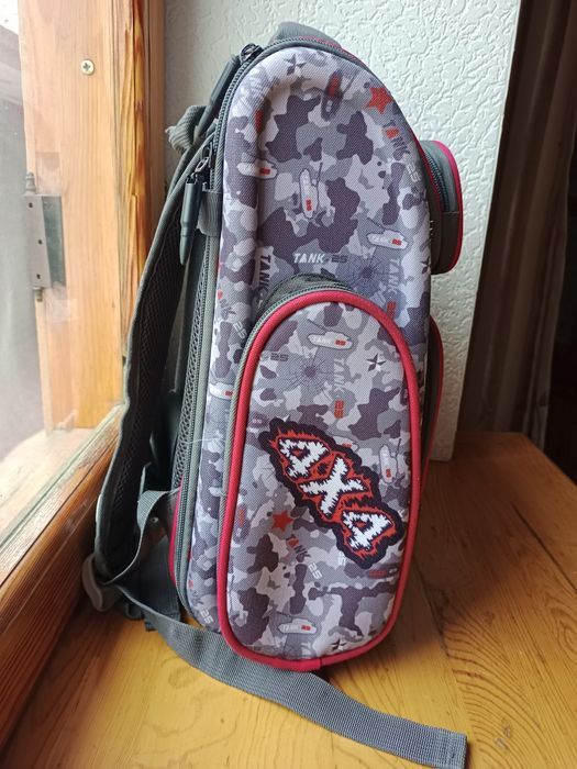 Рюкзак школьный для мальчика в хорошем состоянии