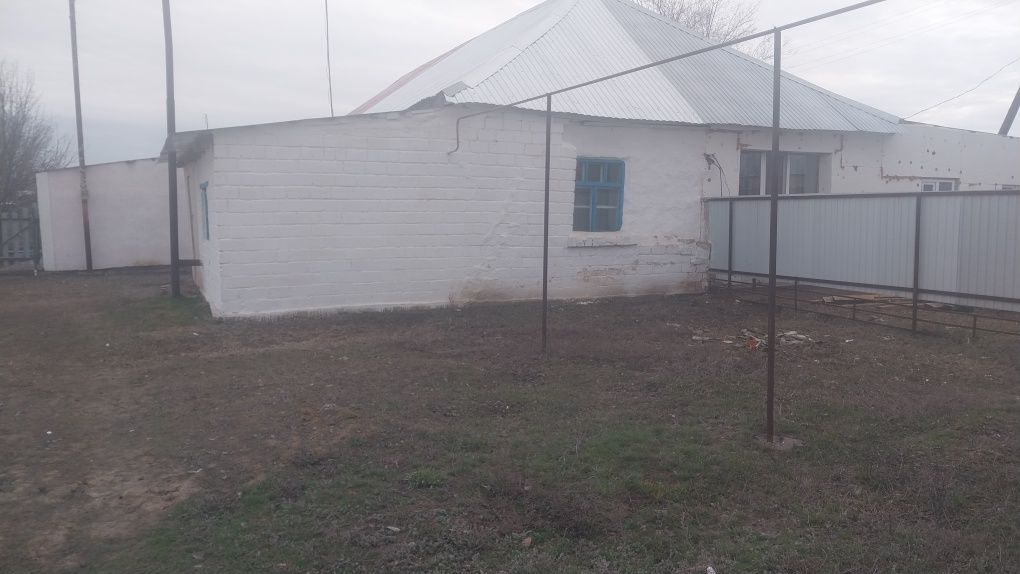 Продается частный дом в селе Белес.