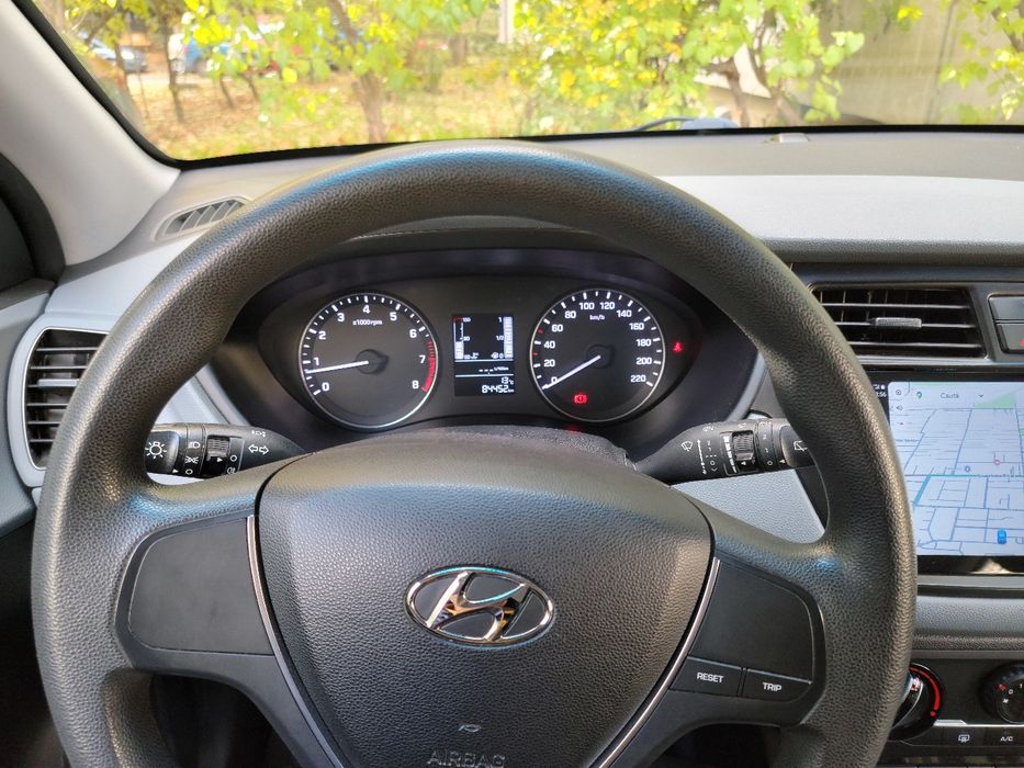 Hyundai i20 alb 2017