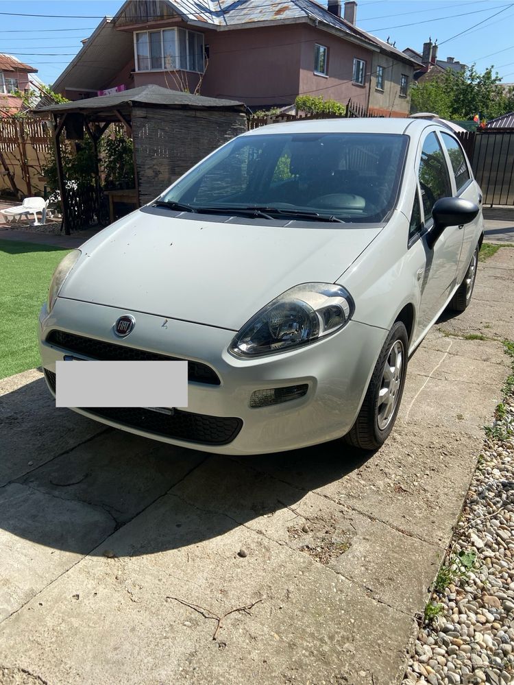 Vand Fiat Punto.