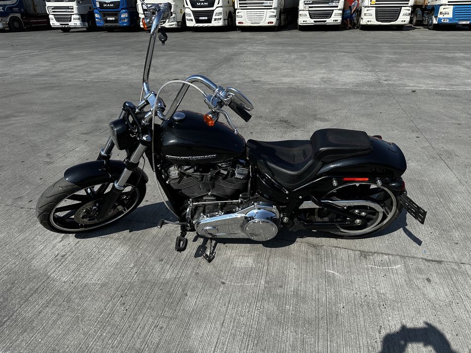 2018 Harley-Davidson Breakout FXBR