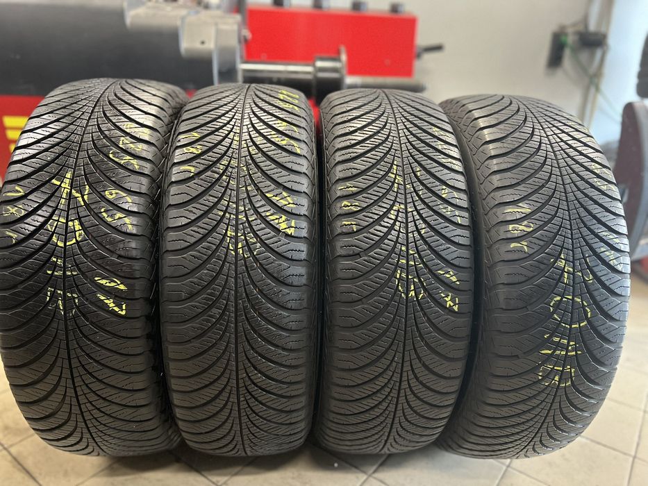 Всесезонни  гуми 225/65 R17 Good Year