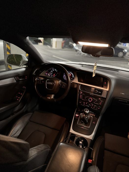 Audi A5 2.0TFSI 230CP 2010