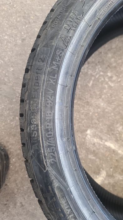 225 40 18 Uniroyal all season noi 2 anvelope iarna vara  noi