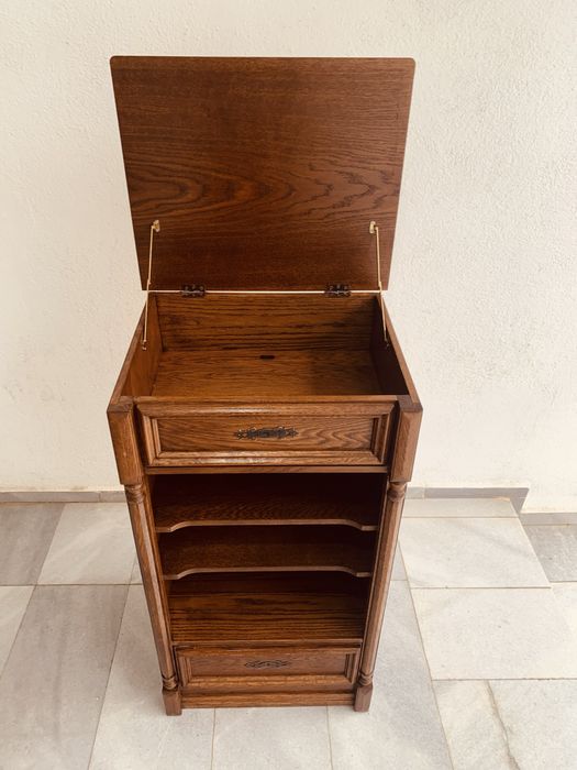 Шведски дъбов кабинетен шкаф