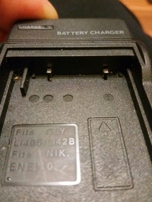 Video/Digital Camera Battery Charger
