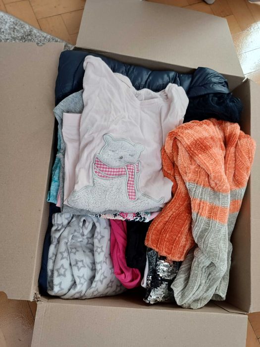 Vand lot haine fete 110-122