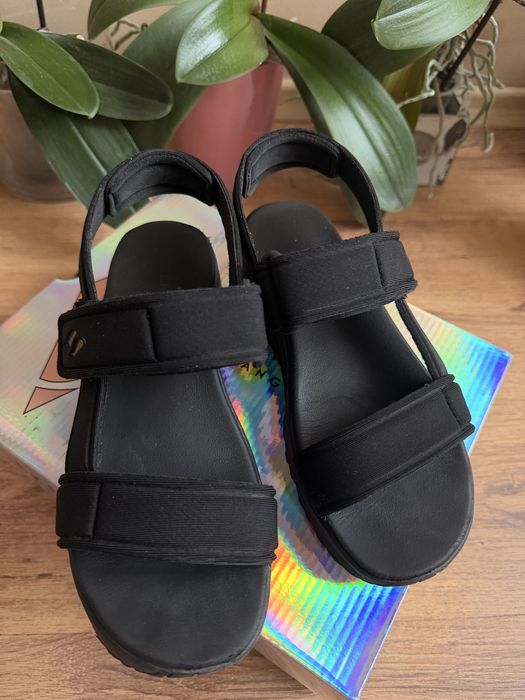 Сандали Skechers